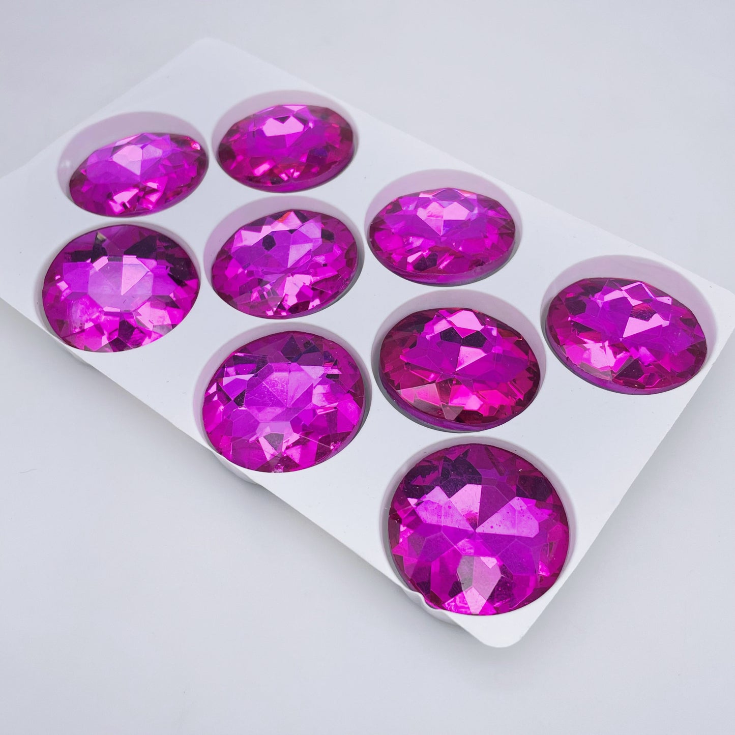 Round | 27*27mm | Pointed Back Rhinestones