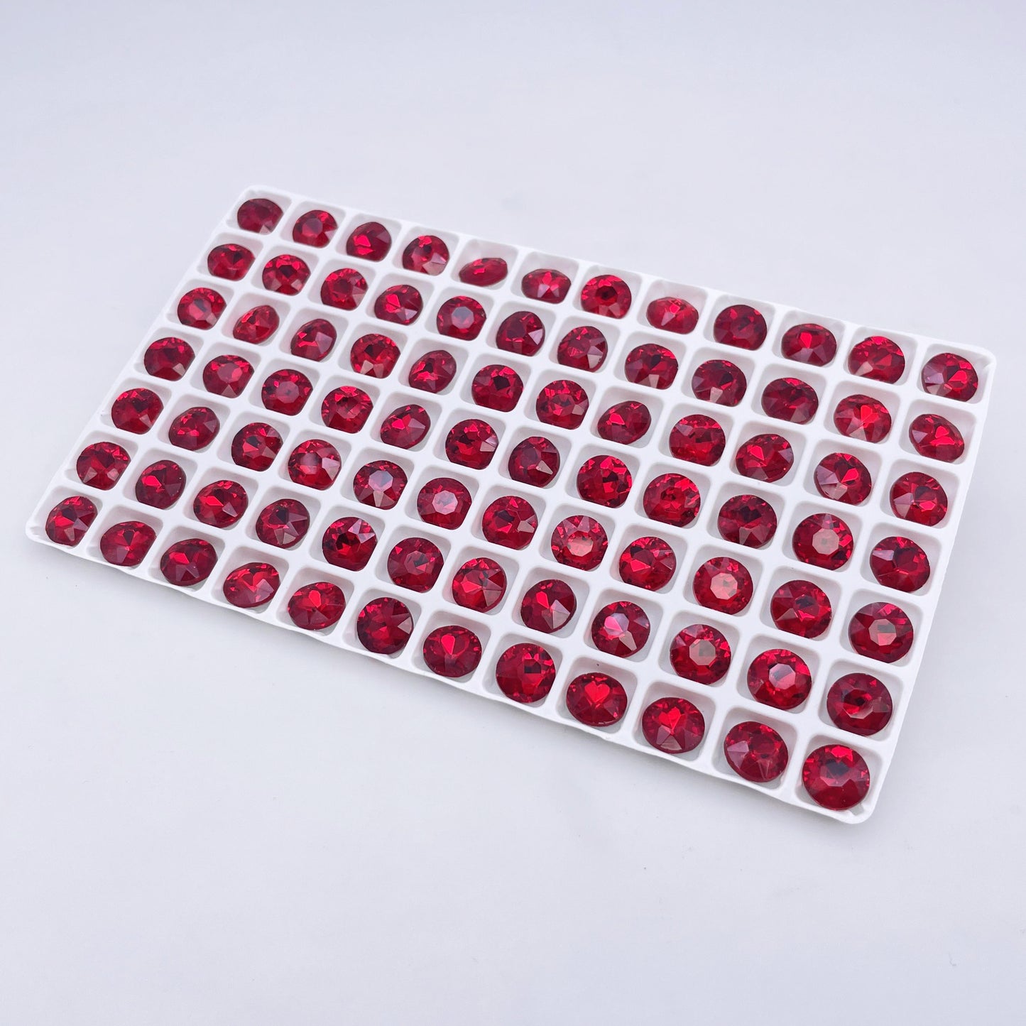 Round | 8*8mm | Pointed Back Rhinestones
