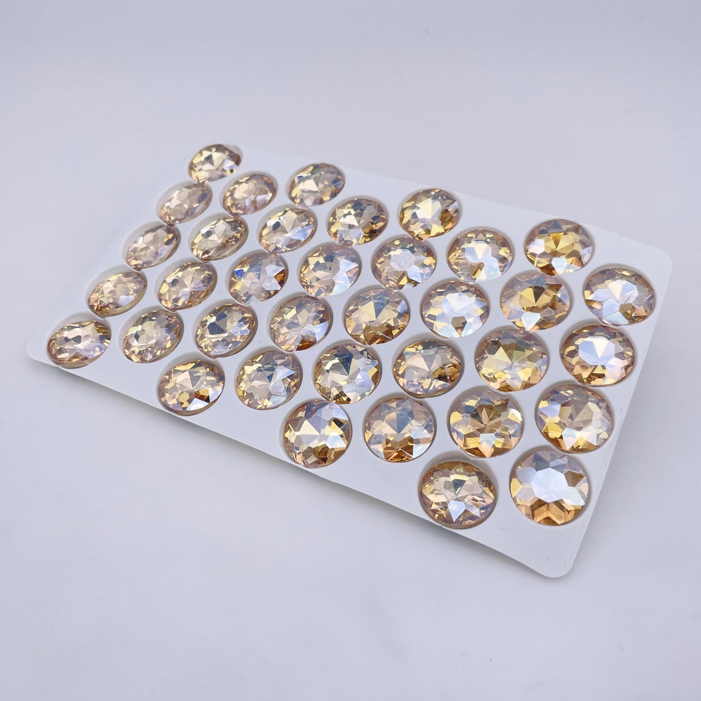 Round | 14*14mm | Pointed Back Rhinestones
