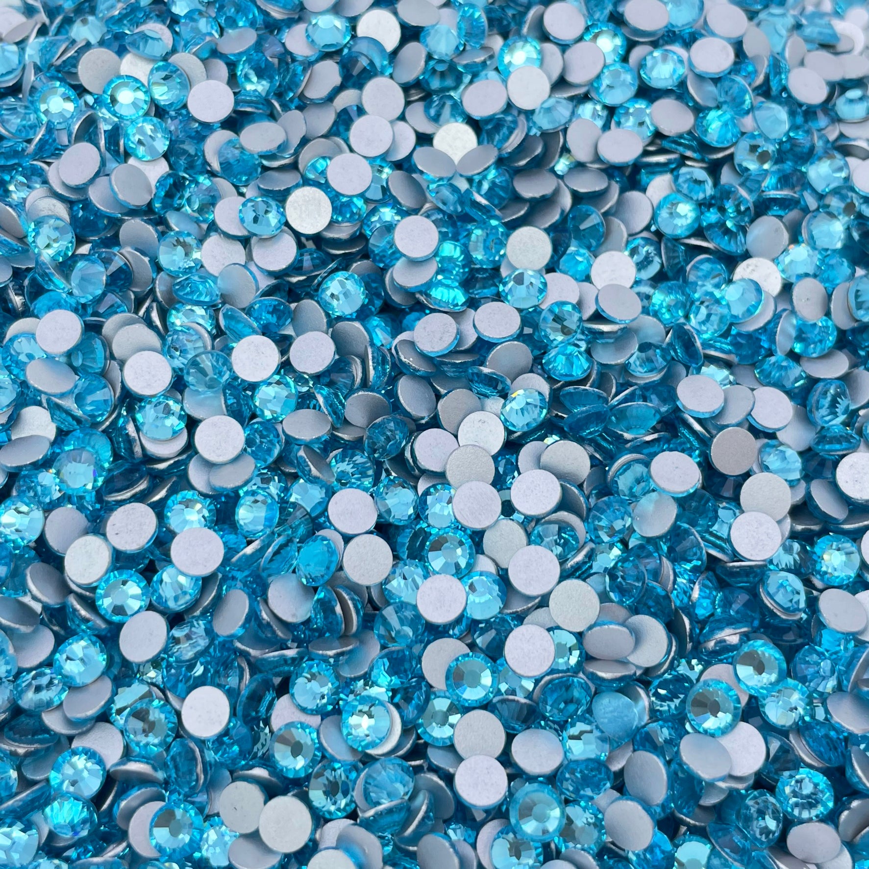 Wholesale Aquamarine Glass Rhinestones | Planet Rhinestone