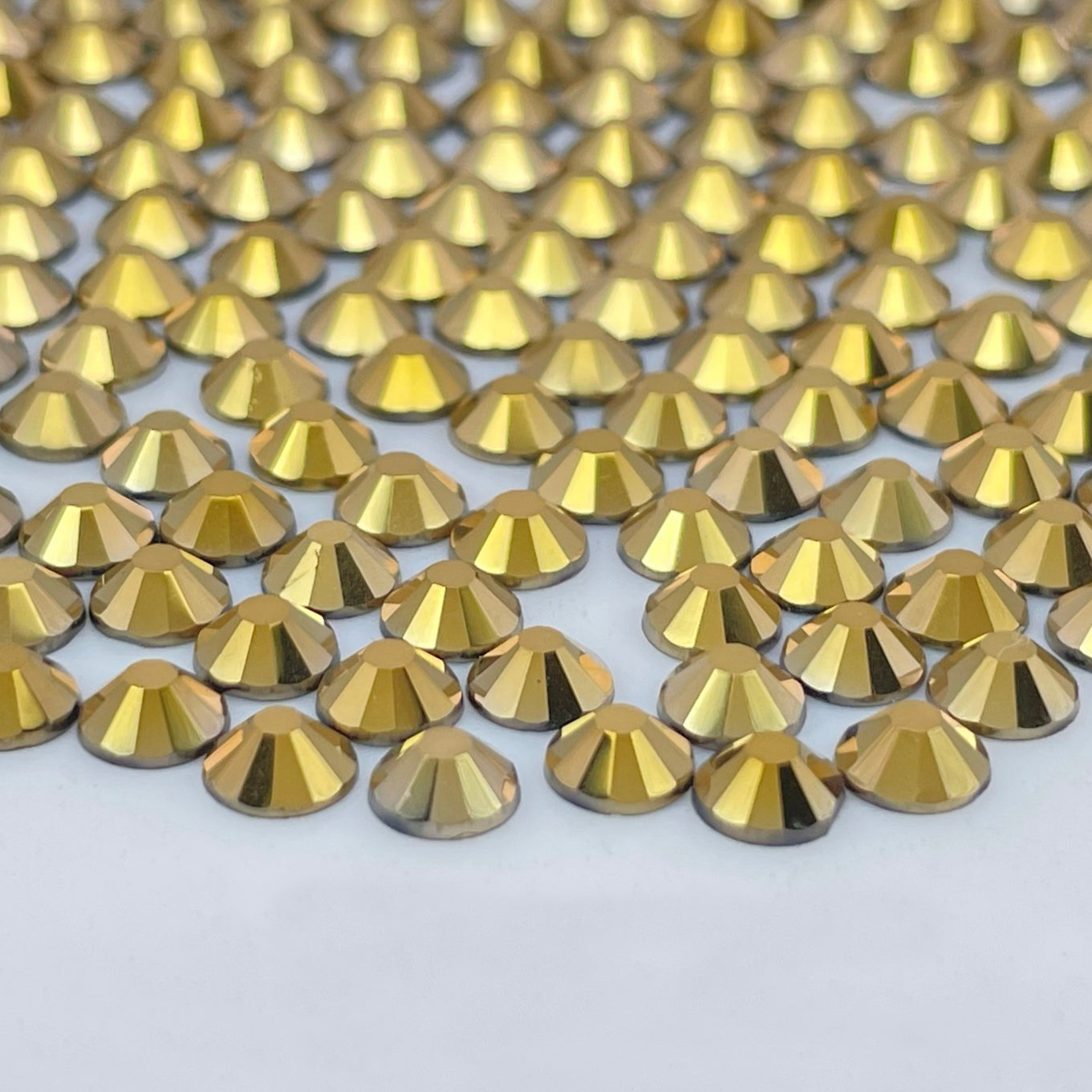 Multi-Size Aurum Gold Flatback Rhinestones